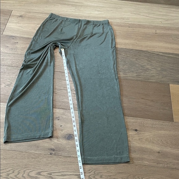 Chico's Travelers Cardigan, Sleeveless Top, Pants Size 3 - Green - 3 Piece Set - Picture 9 of 15